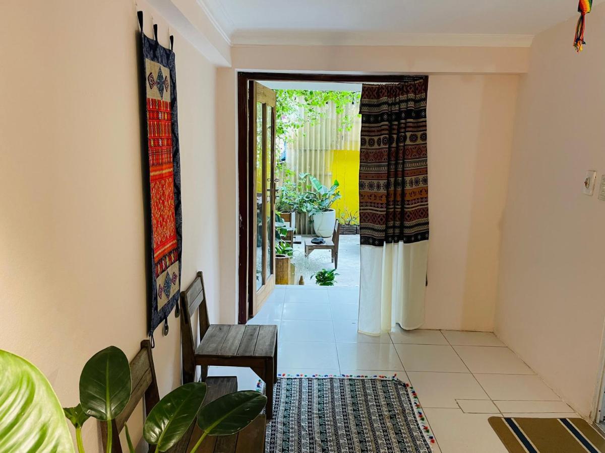 Chu Nhat Cafe & Homestay - 12 Ngo 41 Duong Lang - Co So 1 Hanoi Exterior photo